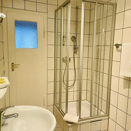 아파트 Kleine Gaestehaus 뵈브링엔